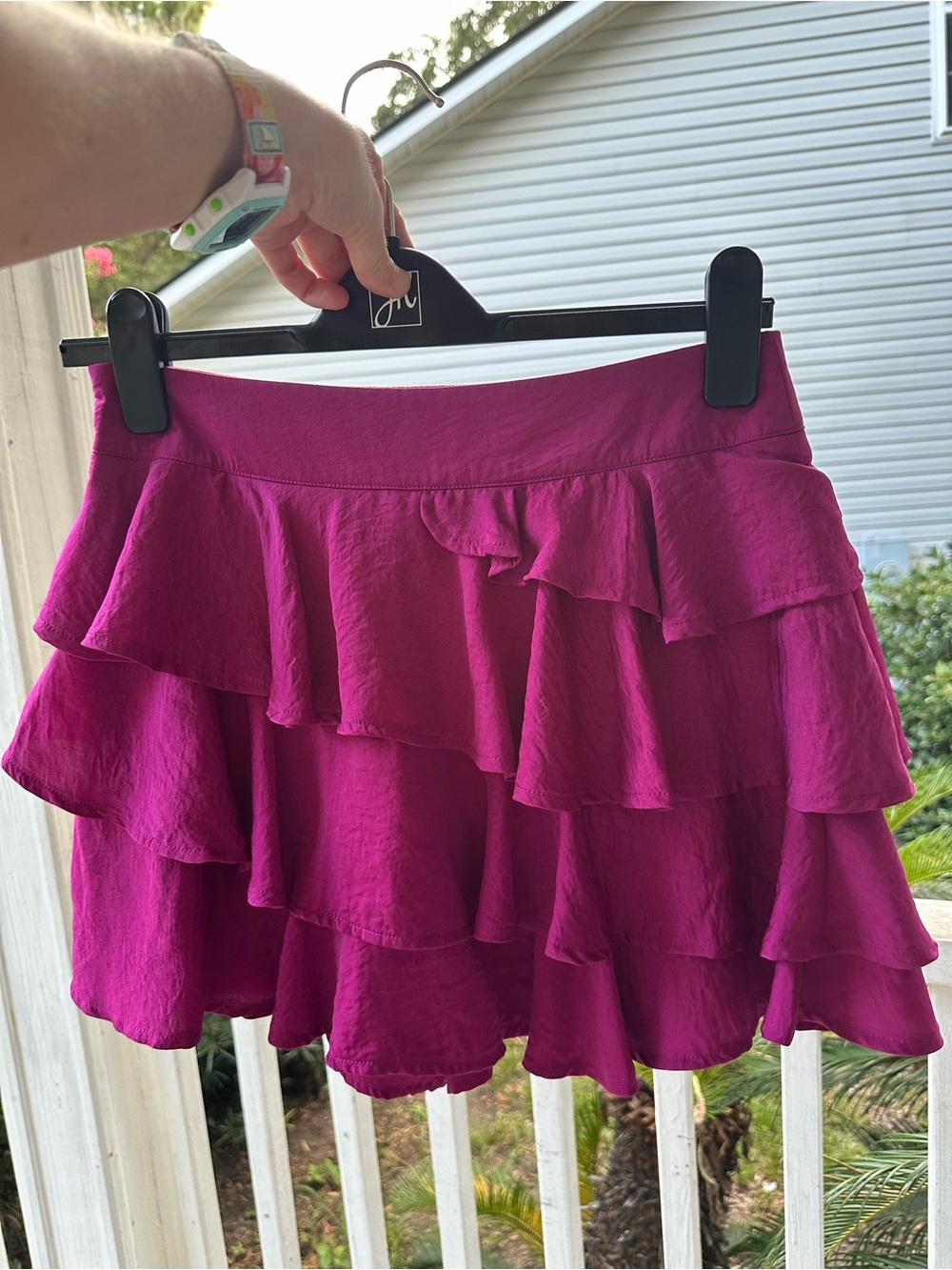 Magenta pink tiered ruffle mini skort